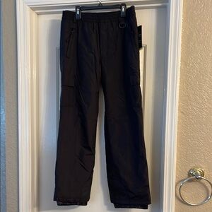 NWT sport Essentials Black Snow Pants, size Junior 14